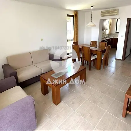 Dimi's Bay View Kosarica